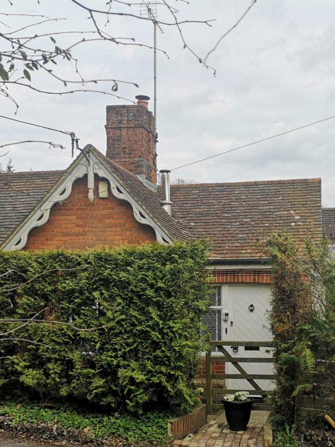 Easytoostay Paygate Cottage Brenchley 外观 照片